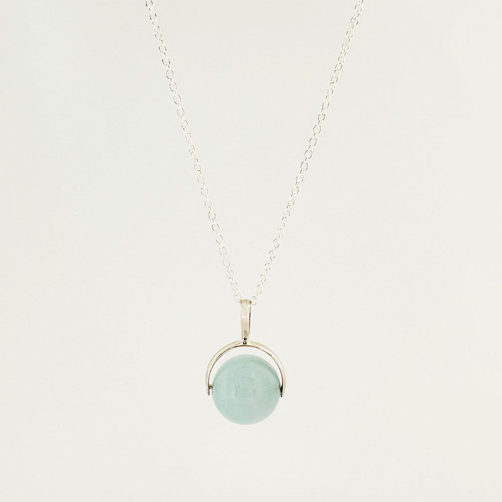 Spinning Morganite Pendant - Pale Blue
